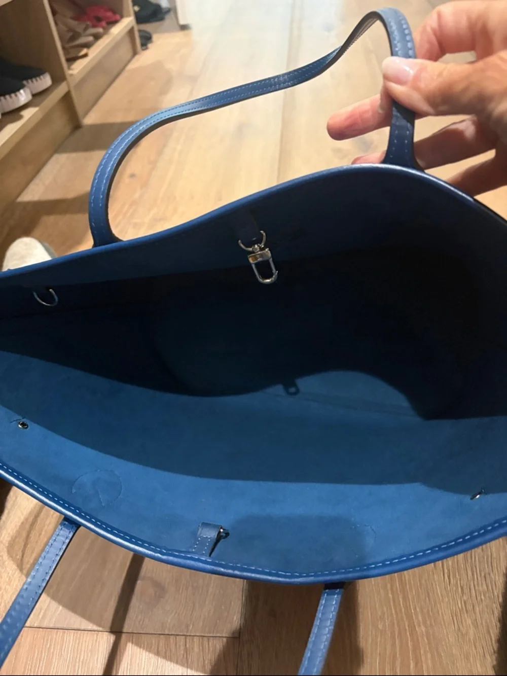 Louis Vuitton Blue Epi Leather Tote - Picture 2 of 4